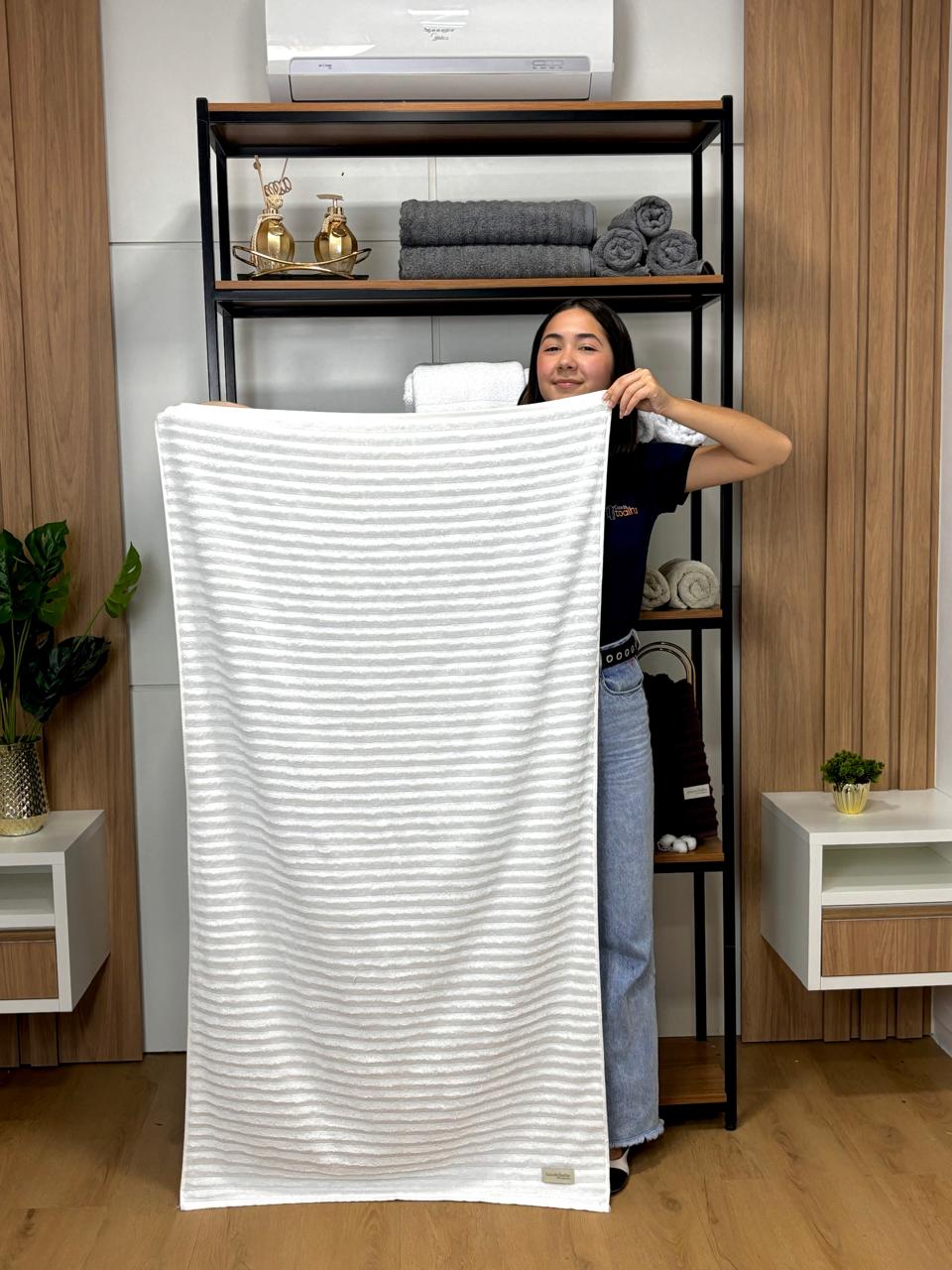 Kit com 5 toalhas de banho gramatura 500 fio penteado 100% Algodão